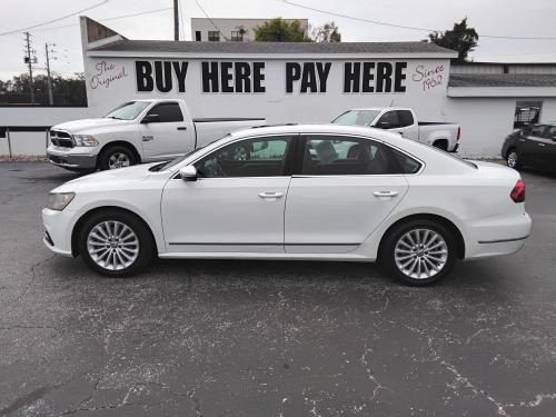 2017 Volkswagen Passat SE 6A
