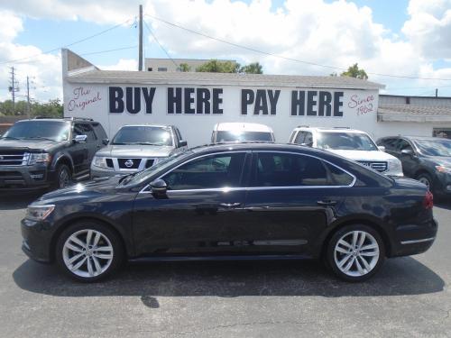 2018 Volkswagen Passat SE