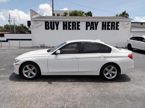 2014 BMW 3-Series 320i Sedan