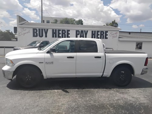 2015 RAM 1500 SLT Crew Cab SWB 2WD